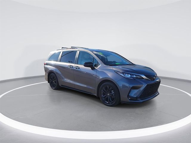 2022 Toyota Sienna XSE