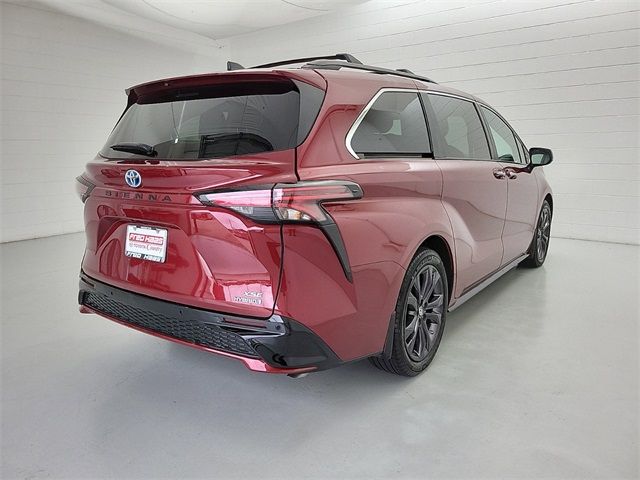 2022 Toyota Sienna XSE