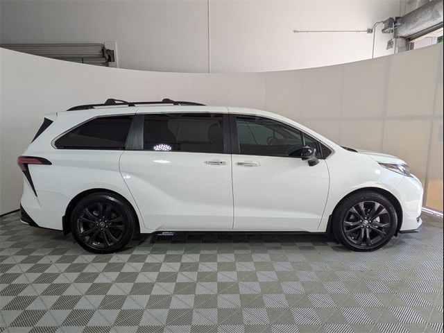 2022 Toyota Sienna XSE