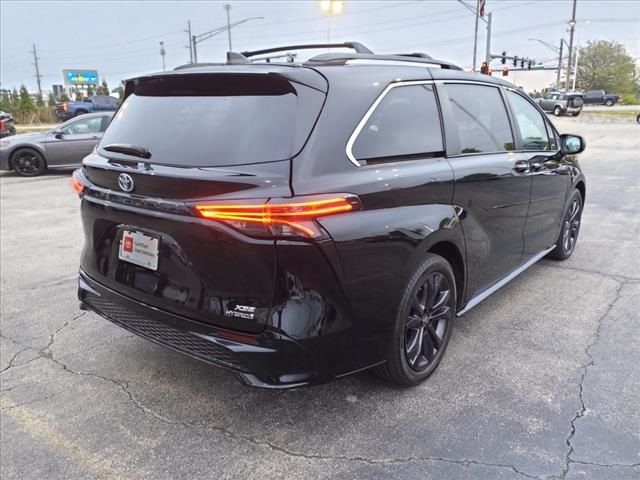 2022 Toyota Sienna XSE