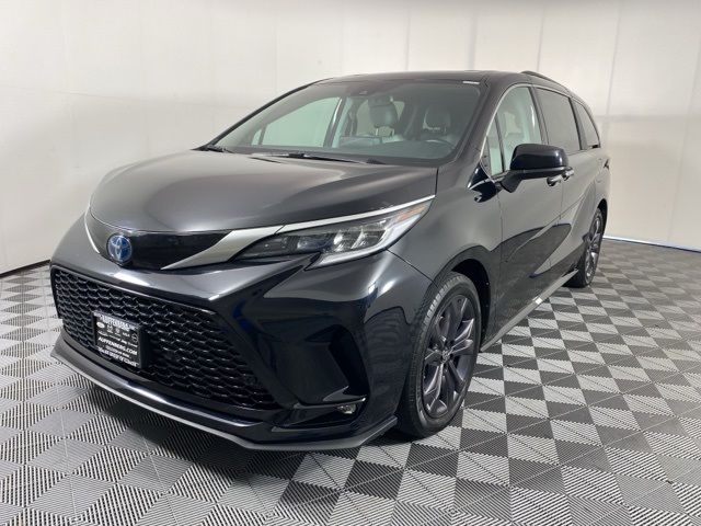 2022 Toyota Sienna XSE