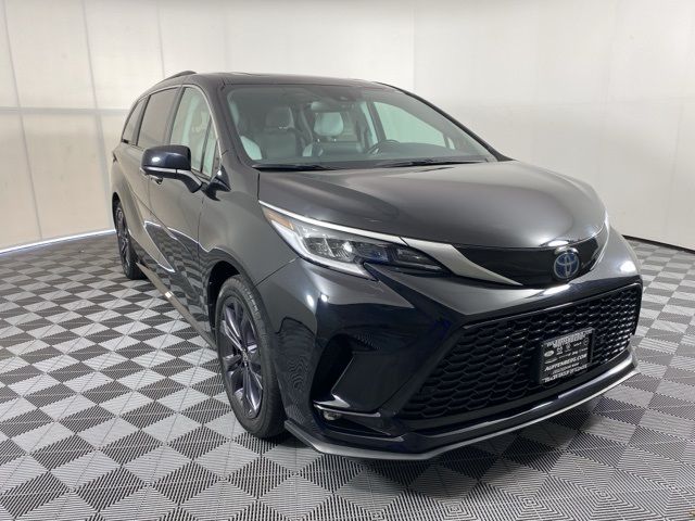 2022 Toyota Sienna XSE