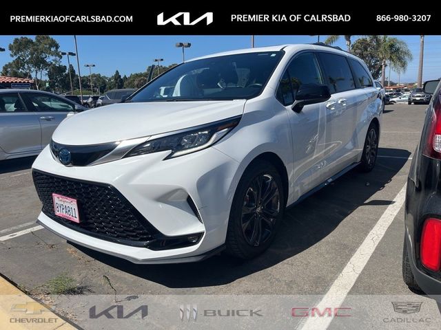 2022 Toyota Sienna XSE