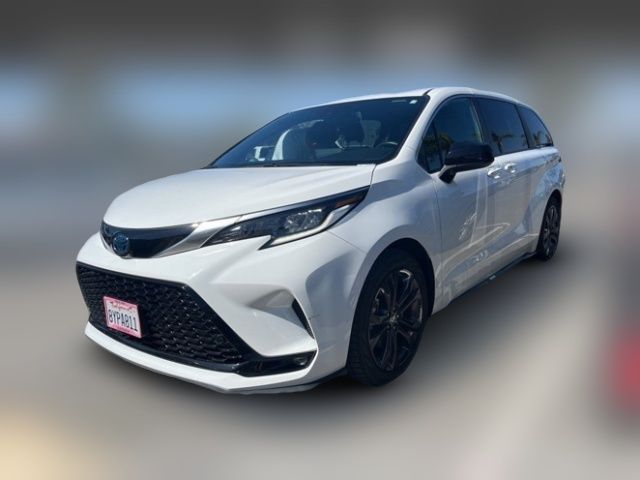 2022 Toyota Sienna XSE