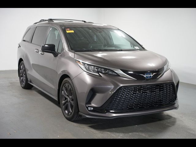 2022 Toyota Sienna XSE