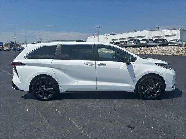 2022 Toyota Sienna XSE