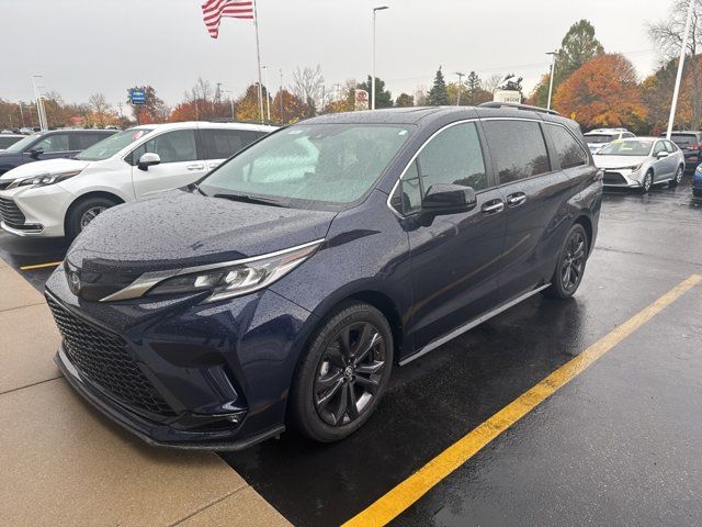 2022 Toyota Sienna XSE