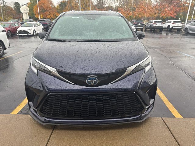 2022 Toyota Sienna XSE