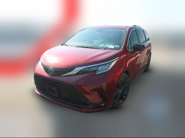 2022 Toyota Sienna XSE