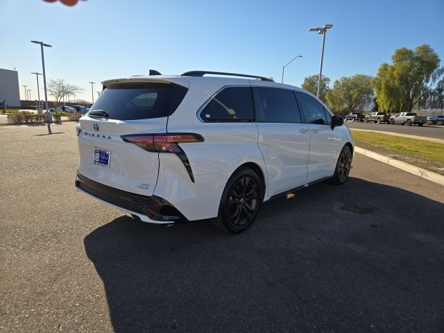 2022 Toyota Sienna XSE