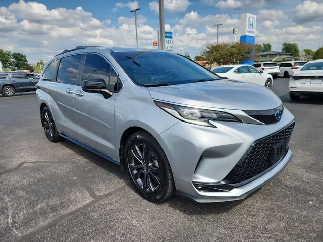 2022 Toyota Sienna XSE