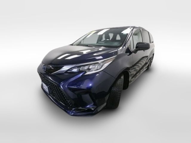 2022 Toyota Sienna XSE
