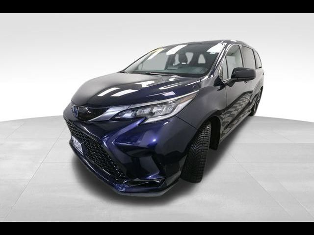 2022 Toyota Sienna XSE
