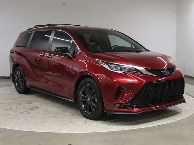 2022 Toyota Sienna XSE