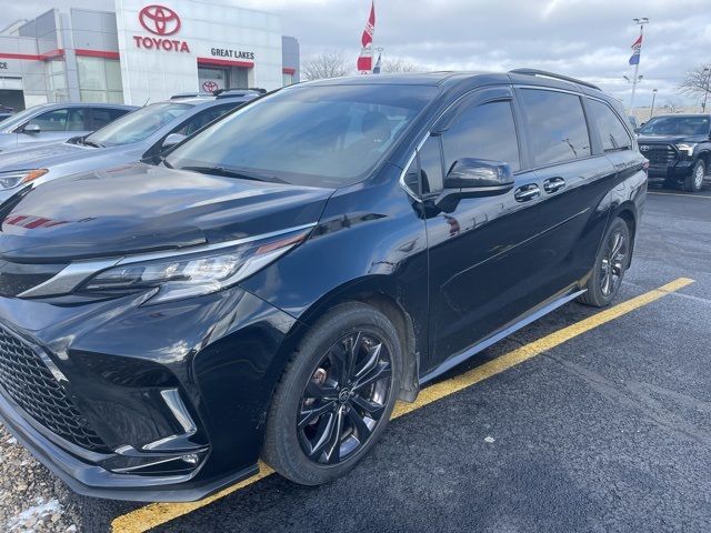 2022 Toyota Sienna XSE