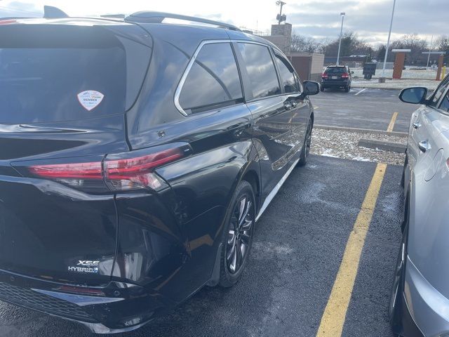 2022 Toyota Sienna XSE