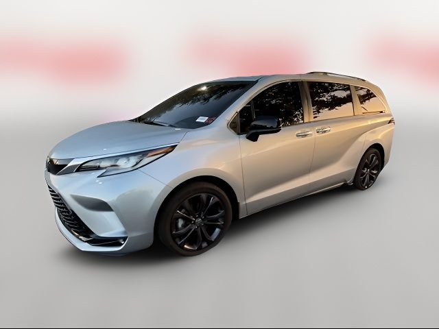 2022 Toyota Sienna XSE