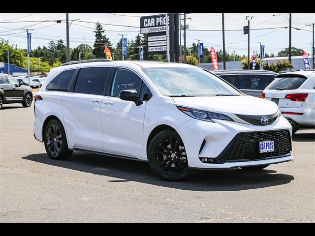 2022 Toyota Sienna XSE