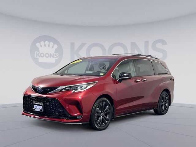 2022 Toyota Sienna XSE