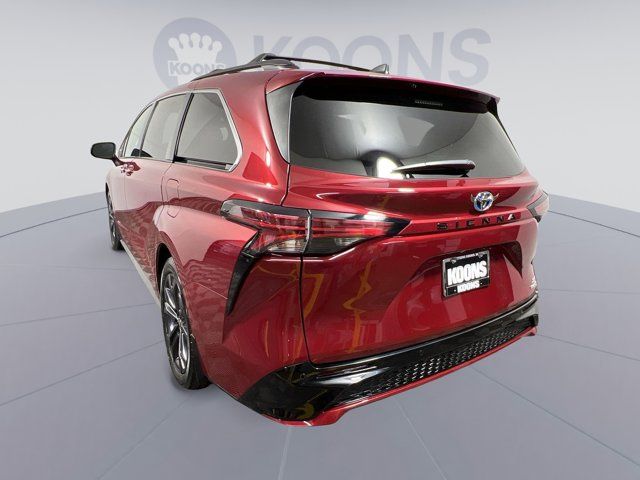 2022 Toyota Sienna XSE