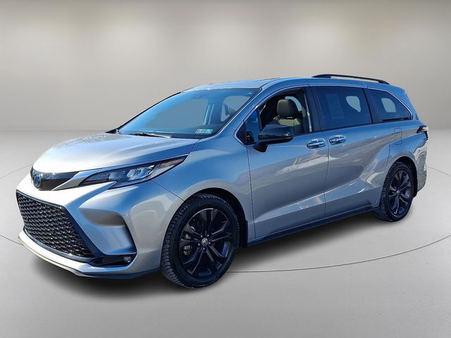 2022 Toyota Sienna XSE