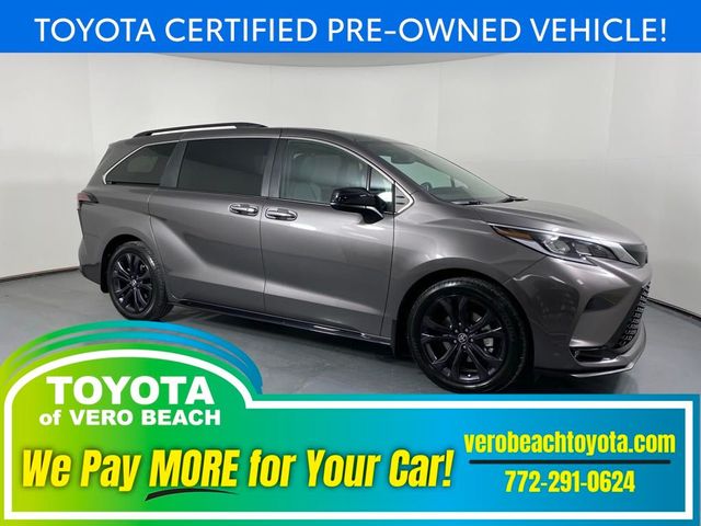 2022 Toyota Sienna XSE