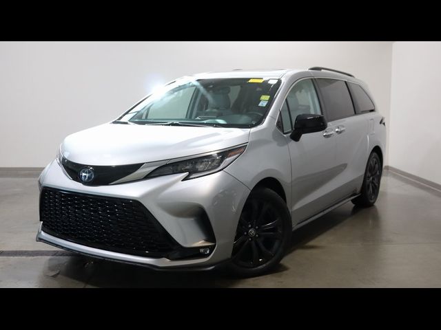 2022 Toyota Sienna XSE