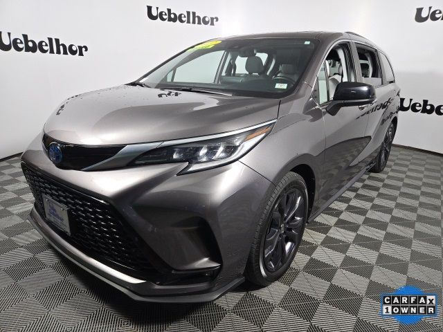 2022 Toyota Sienna XSE