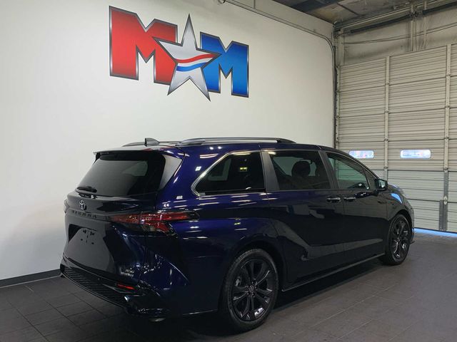 2022 Toyota Sienna XSE