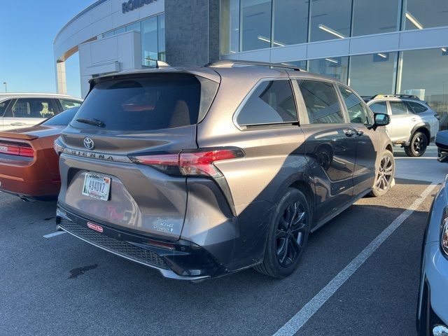 2022 Toyota Sienna XSE