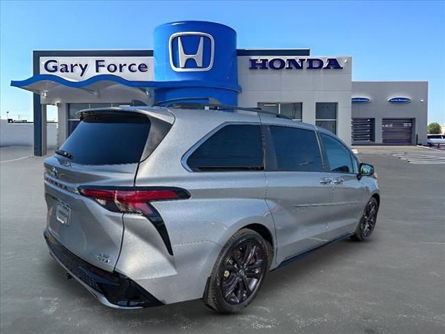 2022 Toyota Sienna XSE