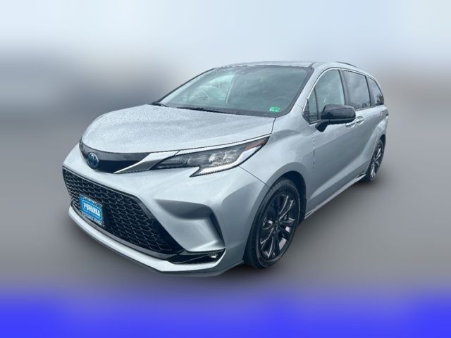 2022 Toyota Sienna XSE