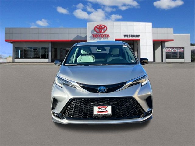 2022 Toyota Sienna XSE