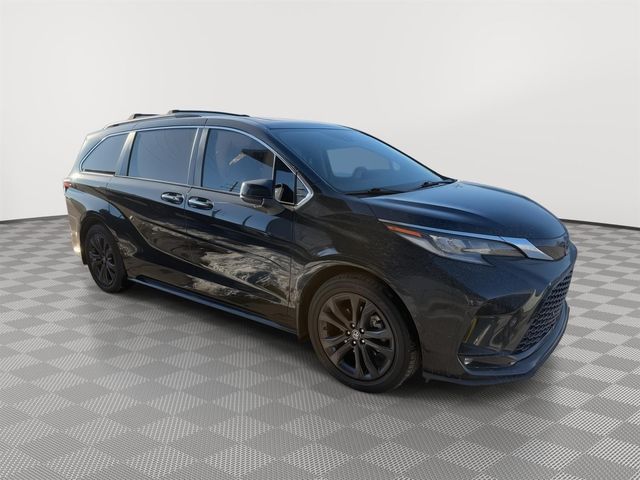 2022 Toyota Sienna XSE