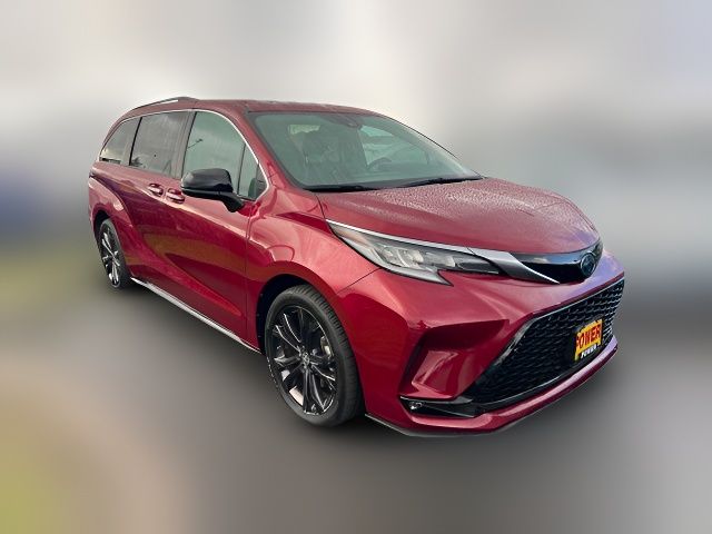 2022 Toyota Sienna XSE