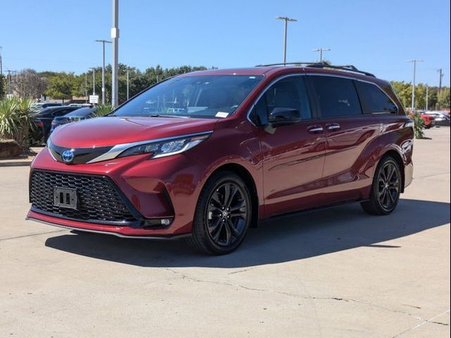 2022 Toyota Sienna XSE