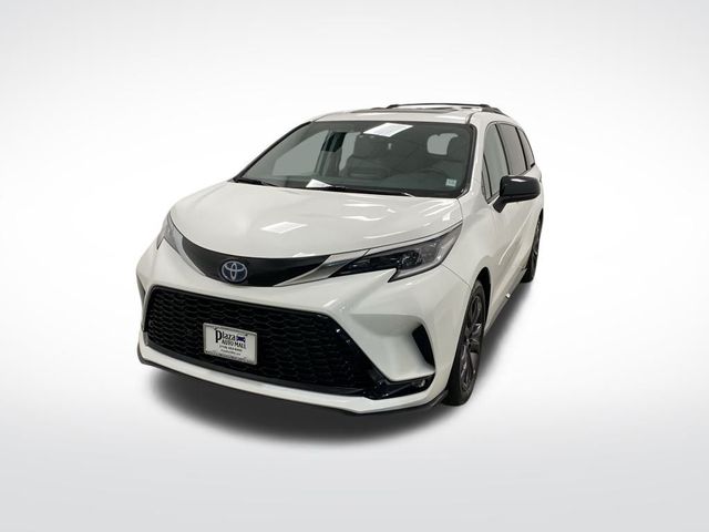 2022 Toyota Sienna XSE