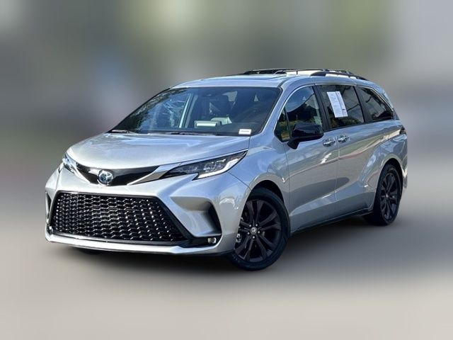 2022 Toyota Sienna XSE