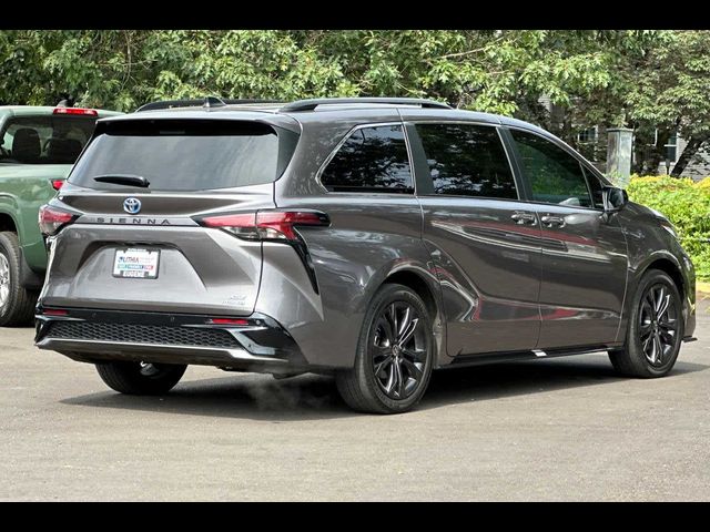 2022 Toyota Sienna XSE