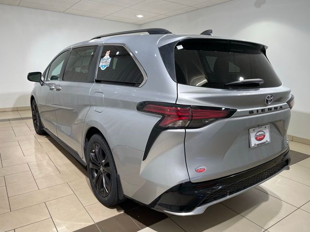 2022 Toyota Sienna XSE