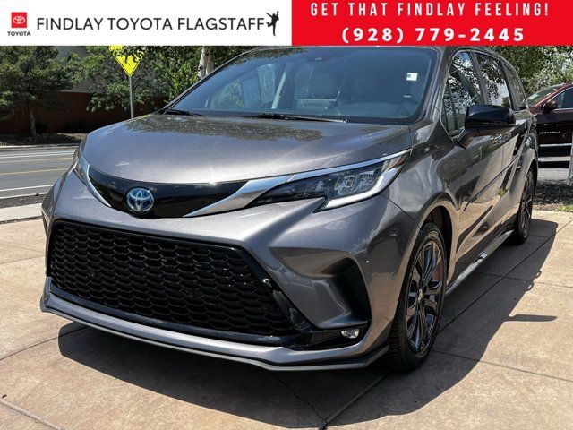 2022 Toyota Sienna XSE