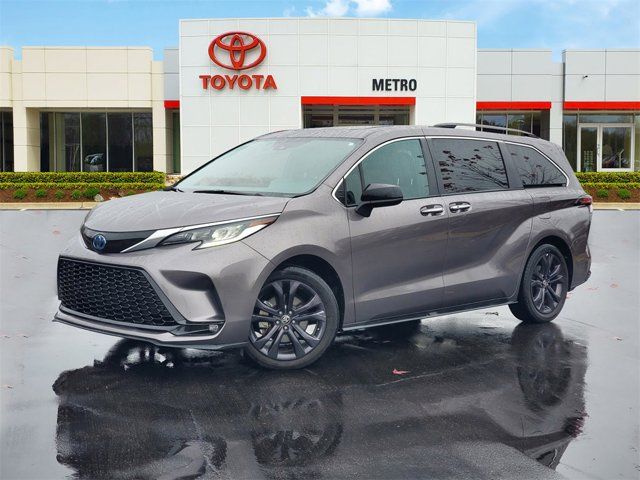 2022 Toyota Sienna XSE