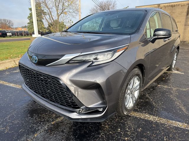 2022 Toyota Sienna XSE