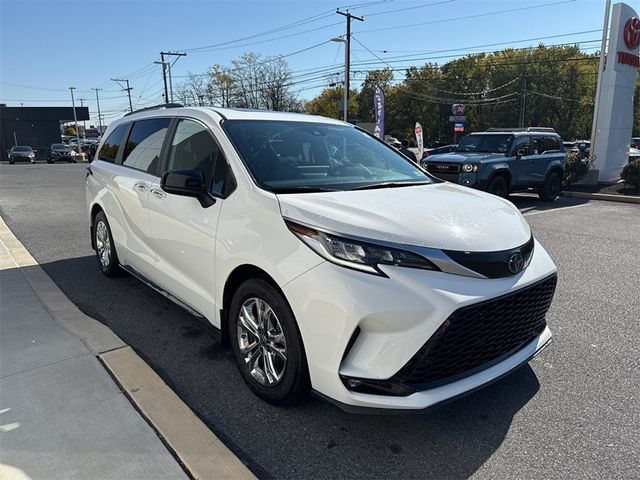 2022 Toyota Sienna XSE