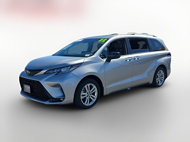 2022 Toyota Sienna XSE