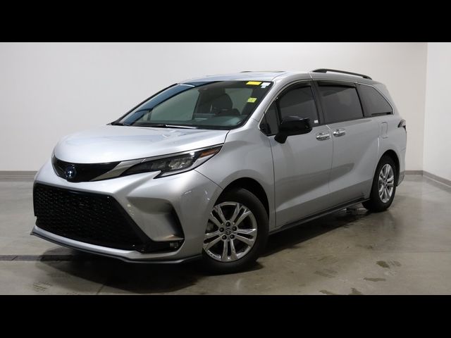 2022 Toyota Sienna XSE