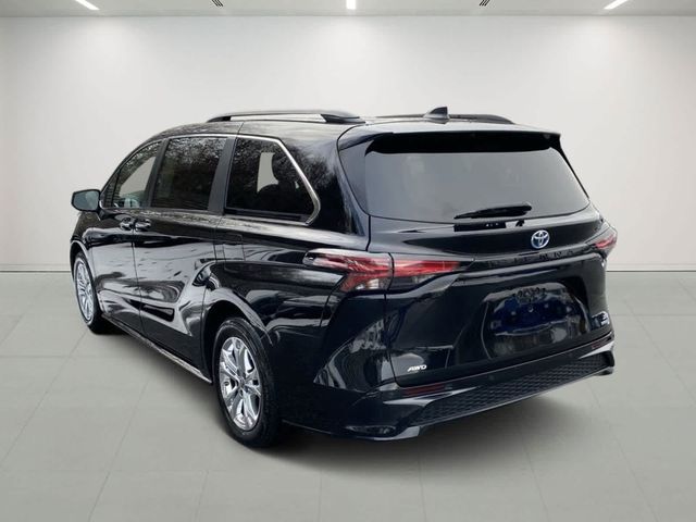 2022 Toyota Sienna XSE