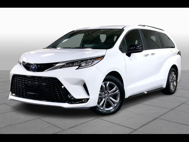 2022 Toyota Sienna XSE