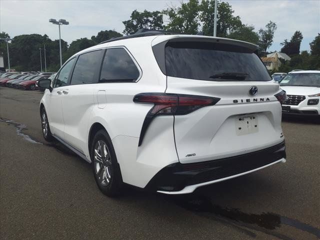 2022 Toyota Sienna XSE