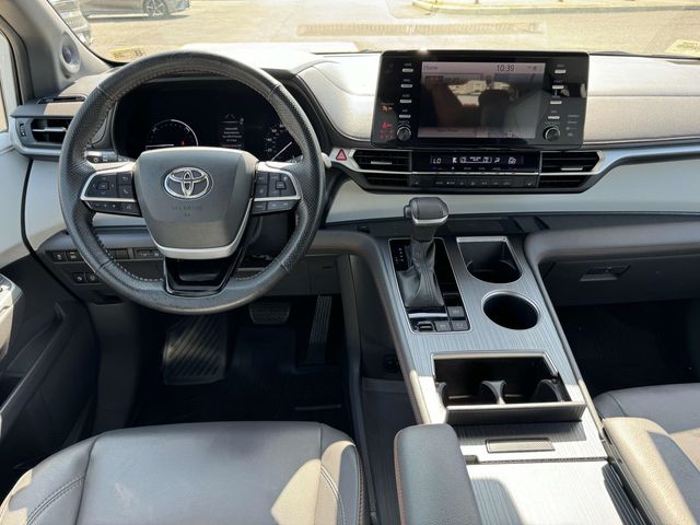 2022 Toyota Sienna XSE